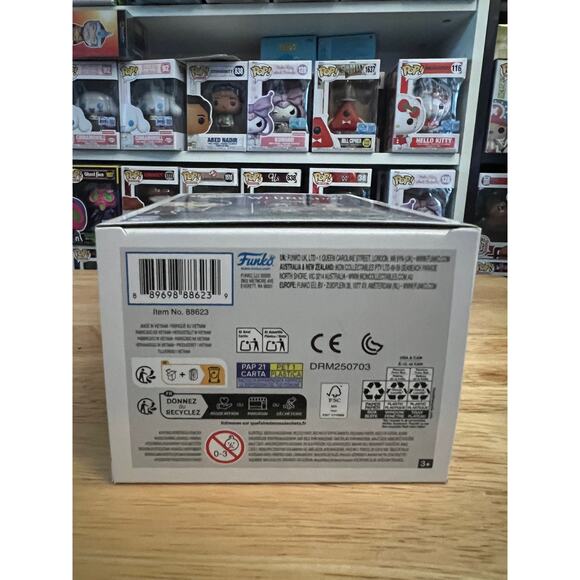 LE 9500 PCS EXC Wednesday w/ Piranhas Funko Pop #1814 Addams Family Ortega TV - Picture 6 of 6